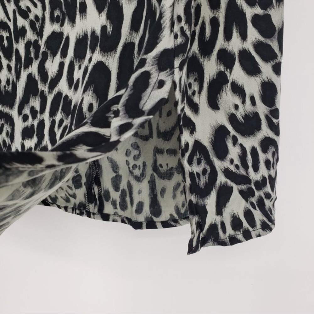 Motel Leopard Print Sheny Mini Skirt XS Off Center Slit Animal Gray Black - Picture 9 of 15